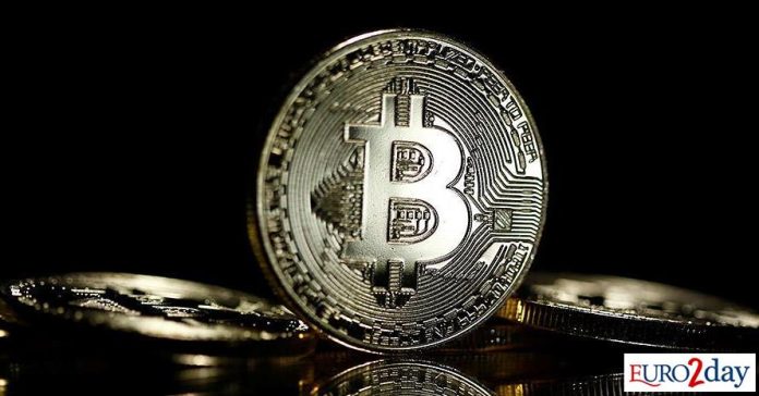 Το Bitcoin υπερβαίνει τα 97.500 δολάρια