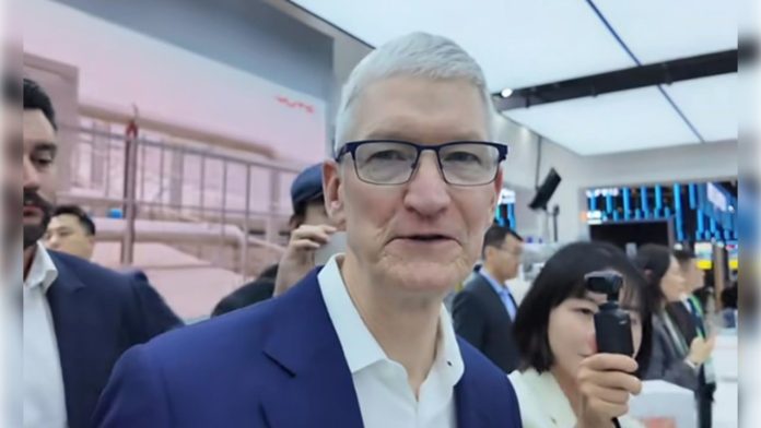 Ο Tim Cook στο CEO Summit στην Κίνα: Εφοδιαστική αλυσίδα και εμπορικά θέματα