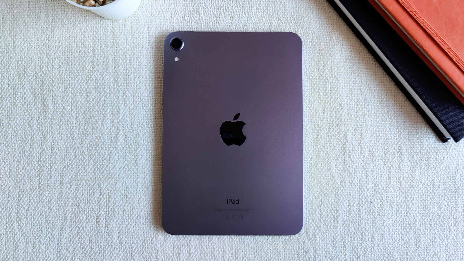 iPad Mini 6ης γενιάς μωβ επίπεδη