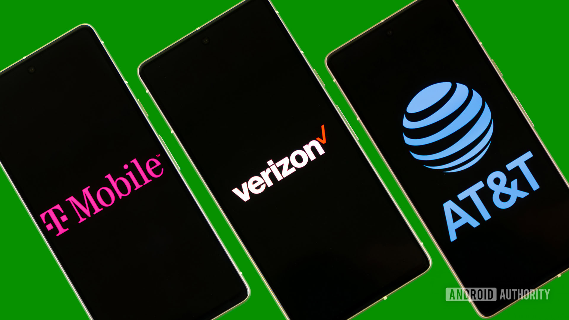 Τηλέφωνα με λογότυπα Verizon, AT&T και T Mobile στοκ φωτογραφία (3)