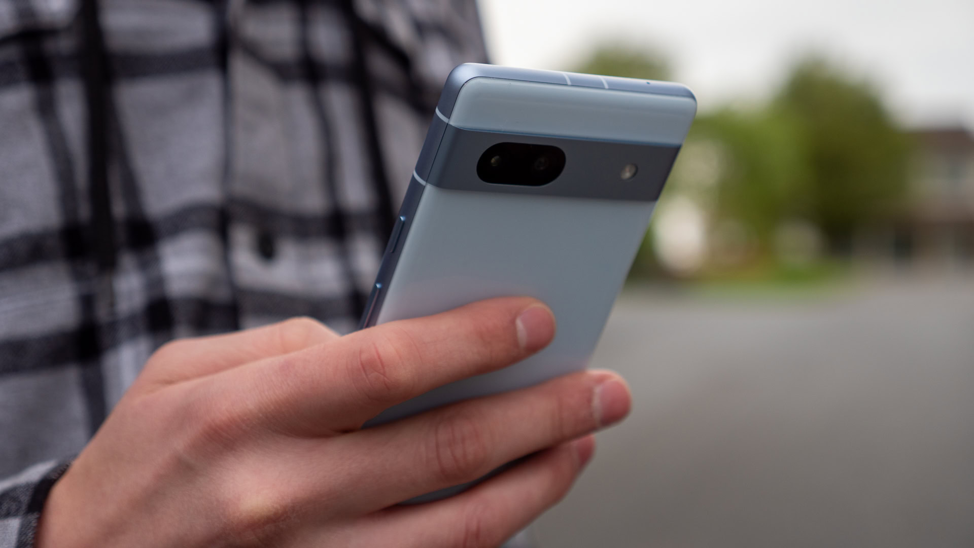 google pixel 7a buttons and camera bar