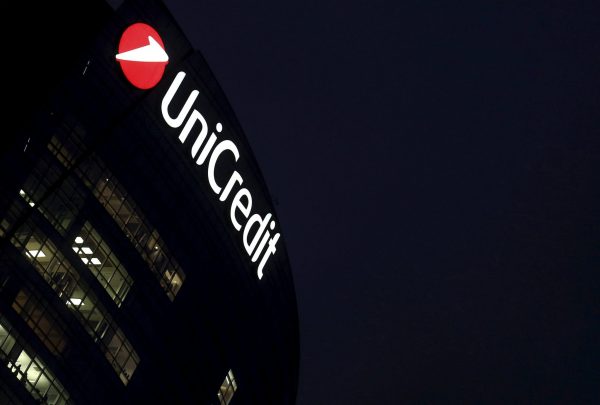 CEO της UniCredit σχεδιάζει συνάντηση με Credit Agricole για την Banco BPM