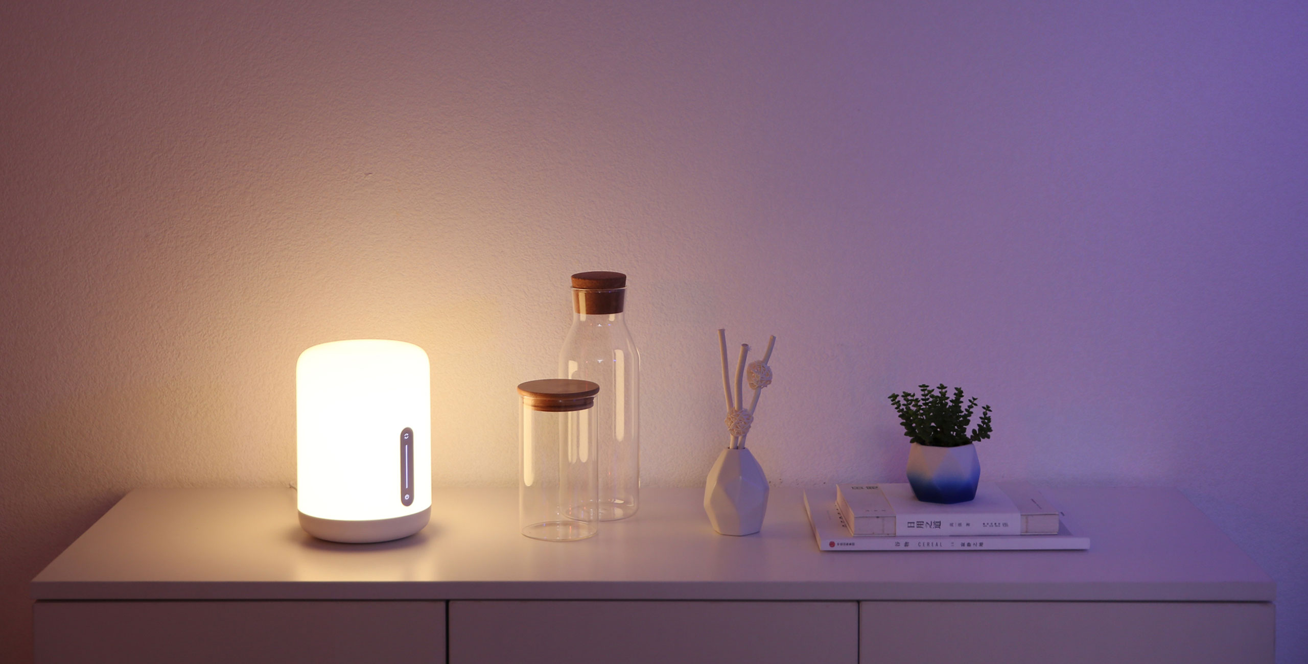 Το Xiaomi Mijia Bedside Lamp 2: WiFi και 16εκ χρώματα