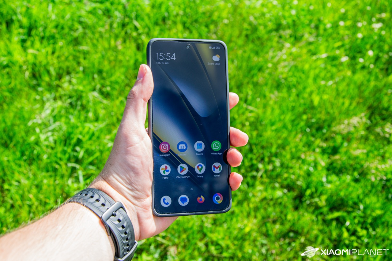 POCO F6