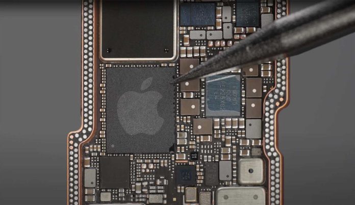 Η Qualcomm απειλεί να κόψει την Apple από την παροχή μόντεμ 5G