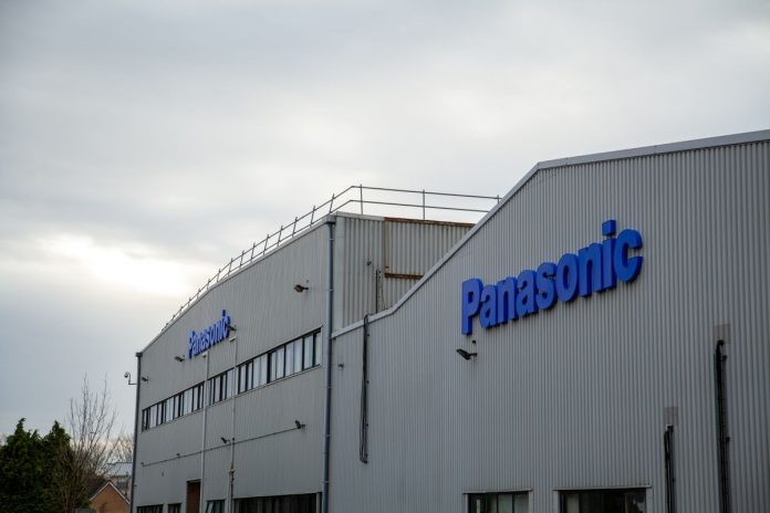 Η Panasonic αξιοποιεί ανανεώσιμες πηγές ενέργειας στο εργοστάσιο του Κάρντιφ