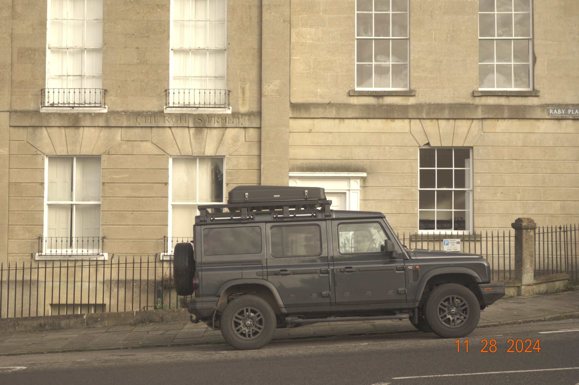 Φορτηγό 4x4 σταθμευμένο στην πόλη Bath, UK, με εφέ ρετρό φωτογραφίας