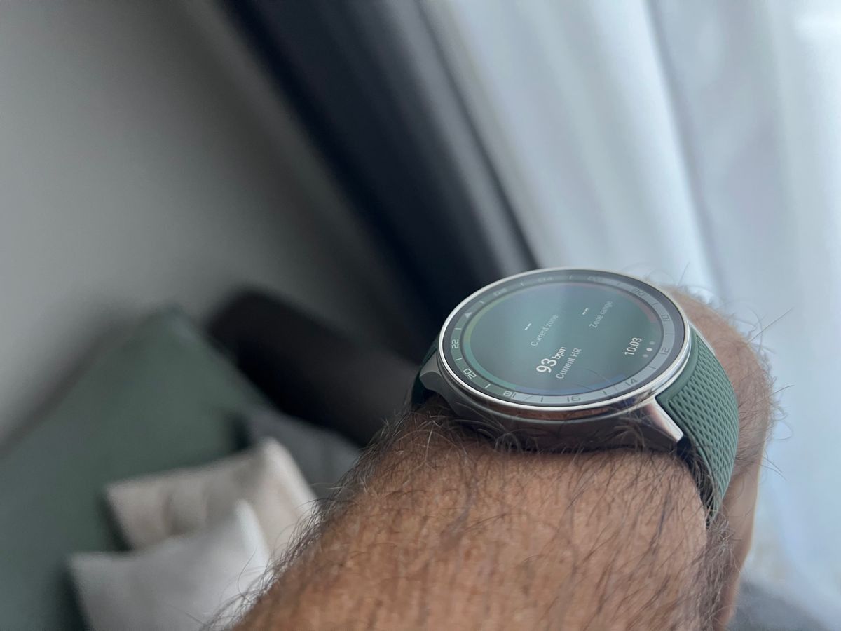 oneplus-watch-2r-techgear-review-7.jpg