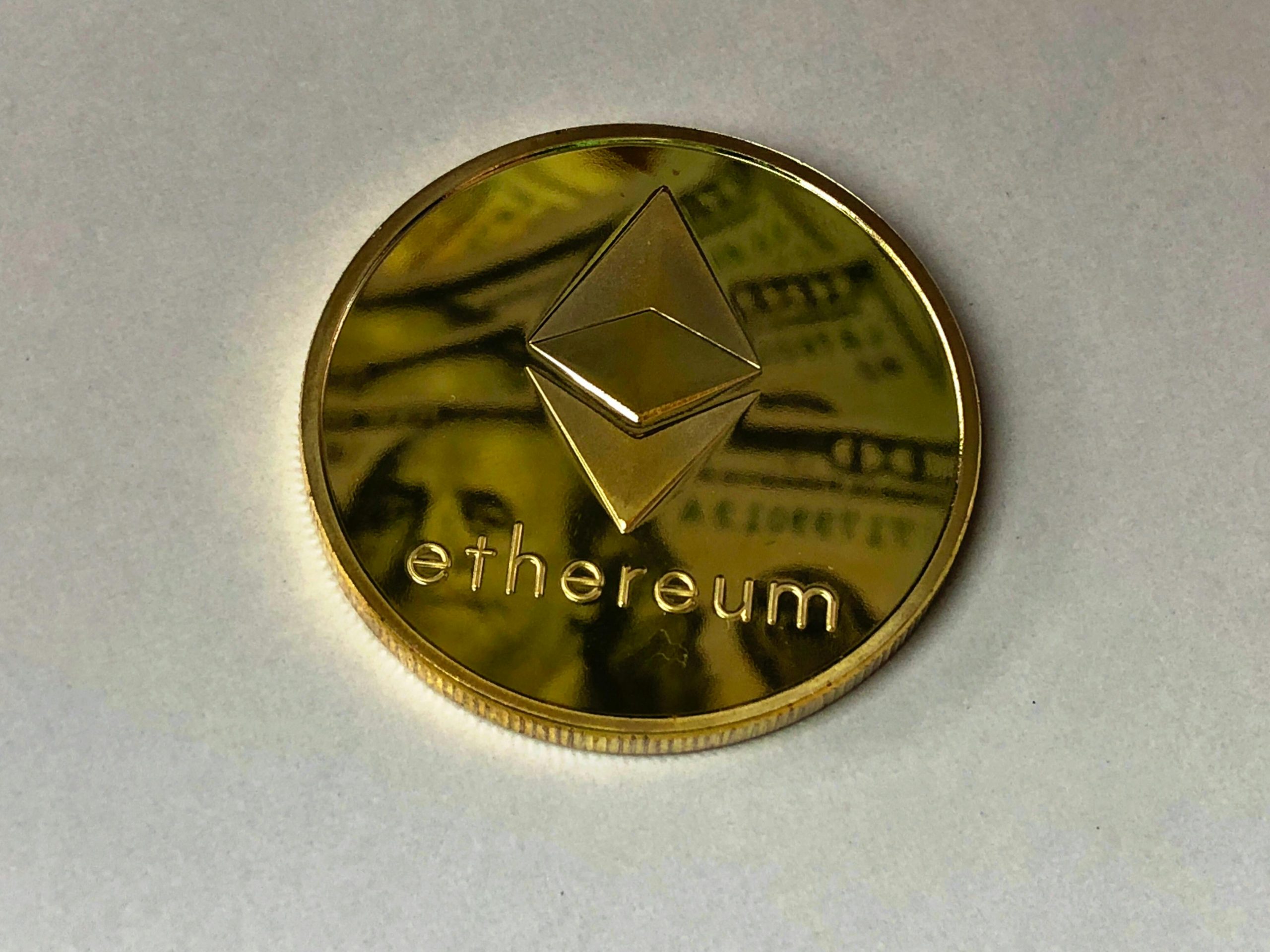 Κρυπτονομίσματα: Bitcoin και Ethereum