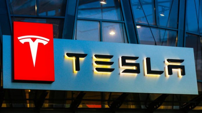 Νέες θέσεις εργασίας από την Tesla σε Αθήνα και Θεσσαλονίκη