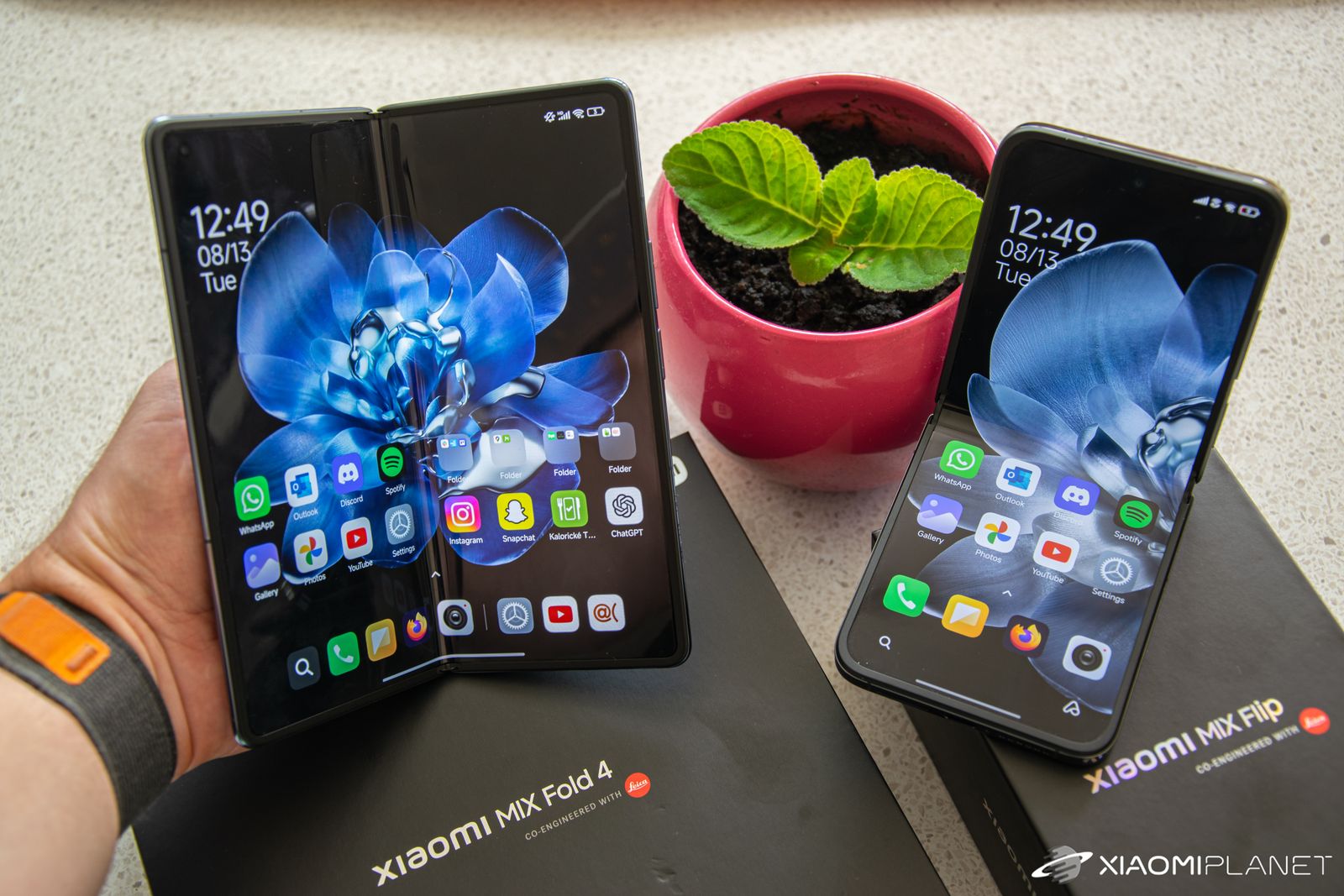 Νέα Xiaomi MIX Fold και MIX Flip στο γραφείο μας! - TechFreak.GR