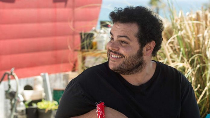 Ο Josh Gad κόπηκε από το Avatar γιατί έμοιαζε με "ψηλό, υπέρβαρο στρουμφάκι"