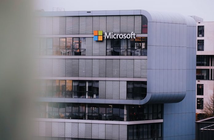 Απολύσεις λόγω απόδοσης στη Microsoft - TechFreak.GR